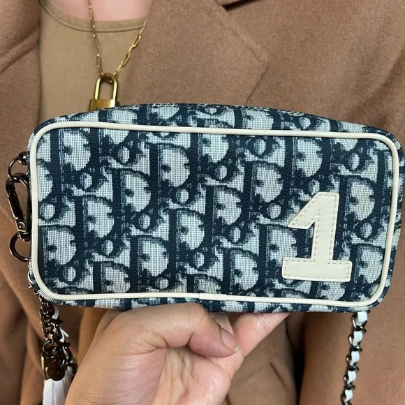 Authentic vintage Dior mini accesory pouch (HK30) - Picture 3 of 16